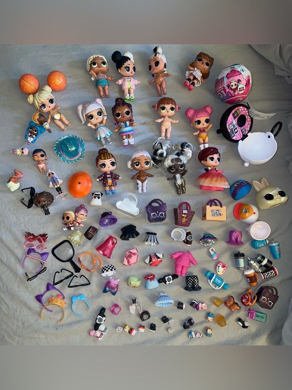 L.O.L. Surprise! Dolls & Accessories Set - Pink, Purple, Blue, Orange, White